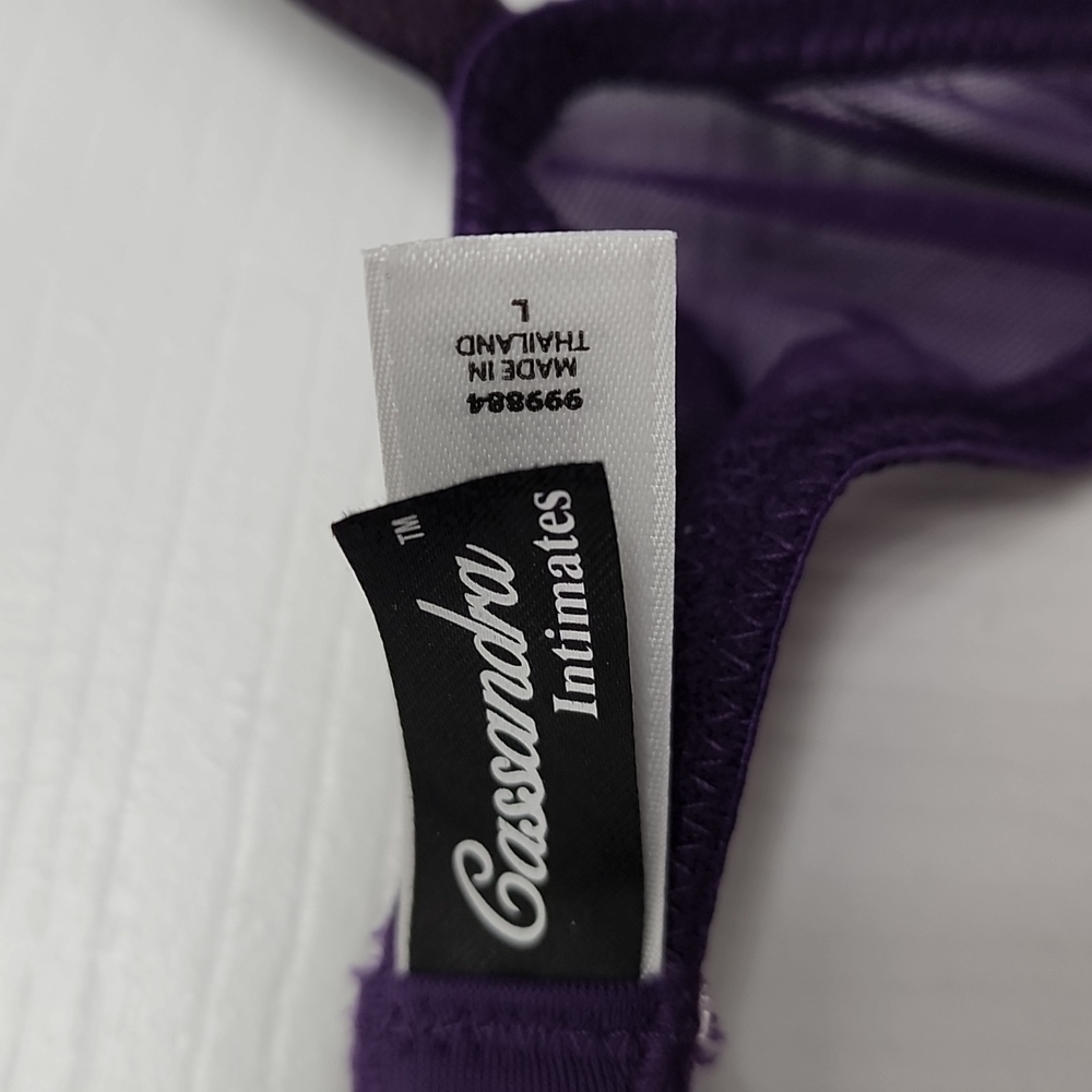 Cassandra Intimates - Picture 2 of 5